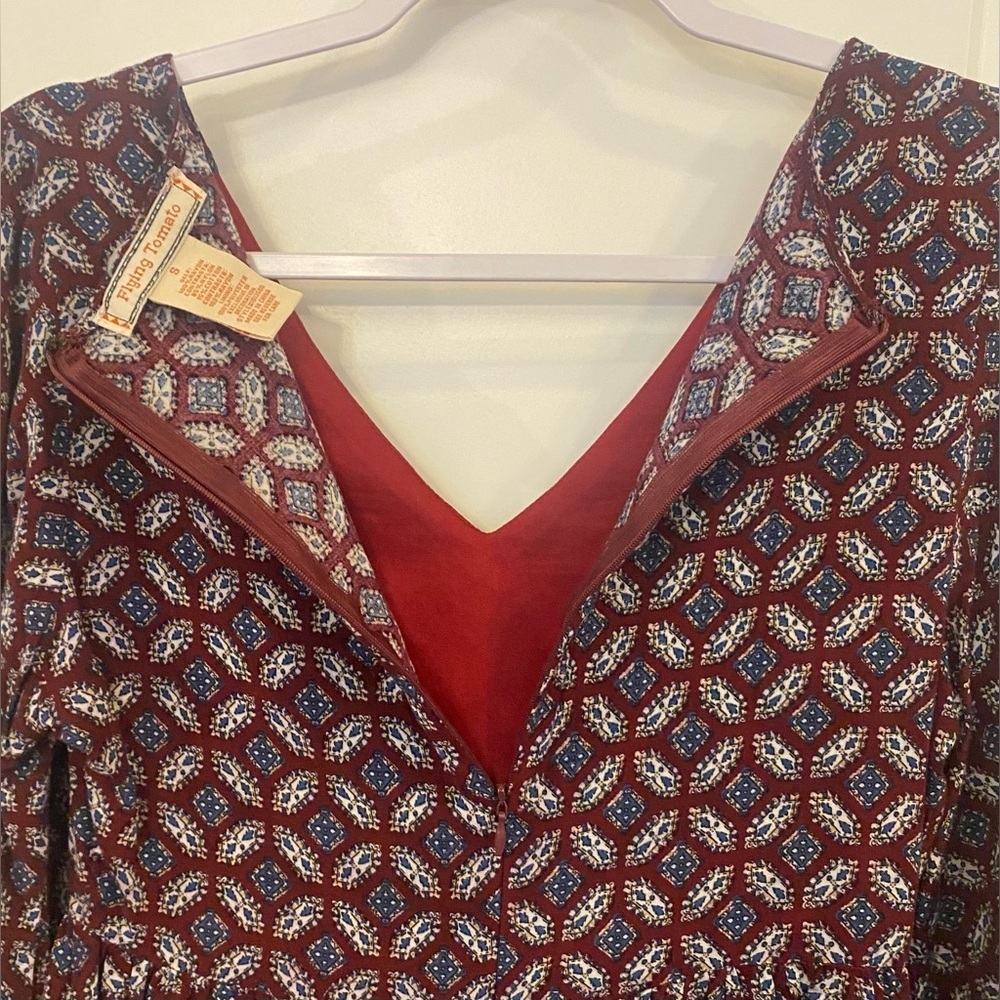 Flying Tomato Dress Sz S Burgundy Print Lace 3/4 Trimmed Sleeves Embroidered - Picture 7 of 7